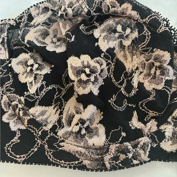 FELINA Size 38DD Underwire Black Bra with Floral Embroidery - Picture 2 of 8